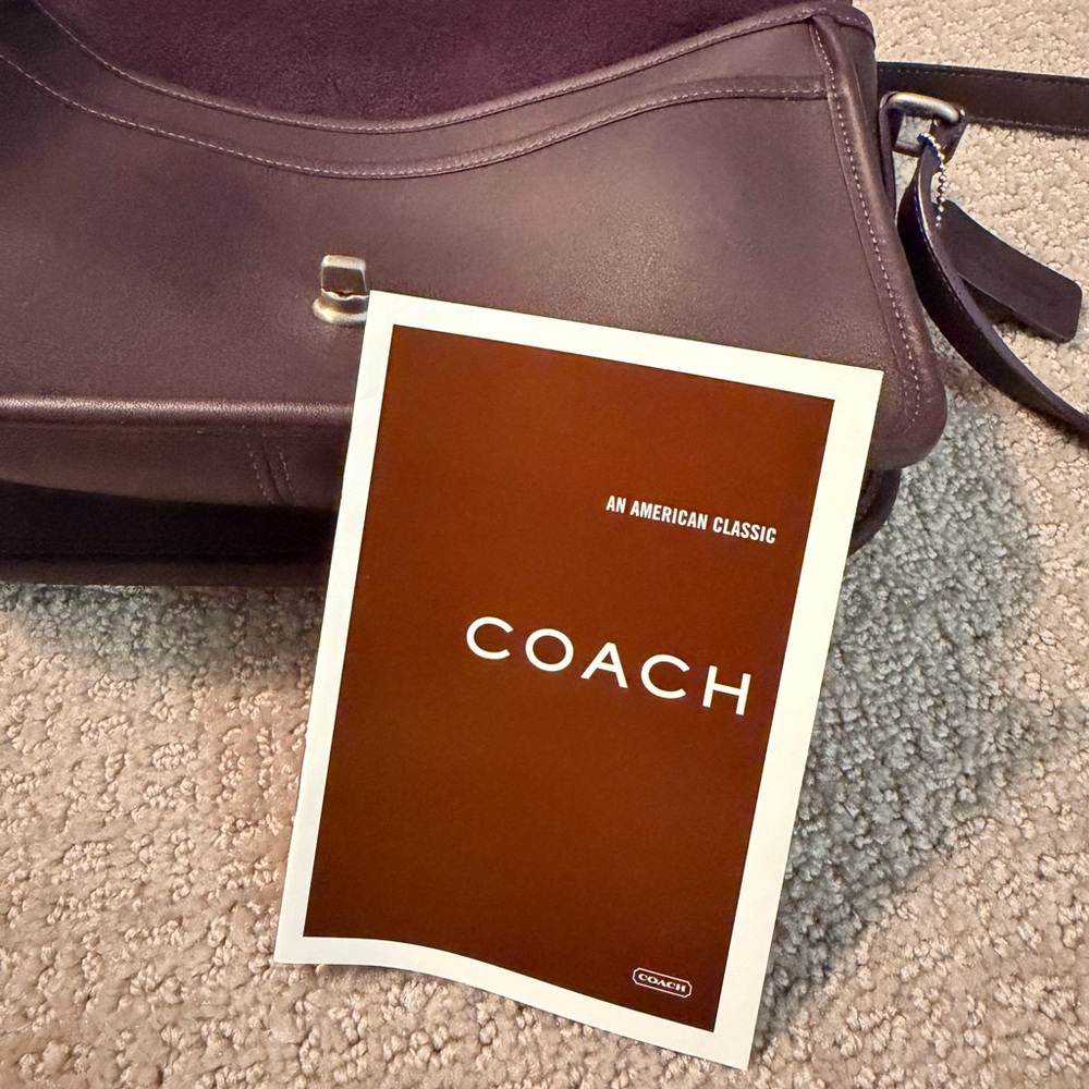 Vintage eggplant coach city bag Classic Leather Crossbody Bag in aubergine - Picture 8 of 15